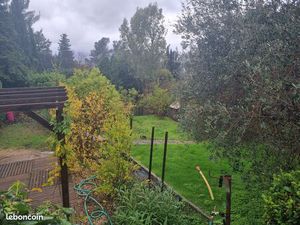 Rez de jardin dans villa