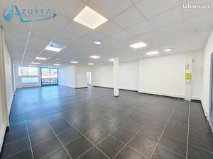 Bureaux 250 m²