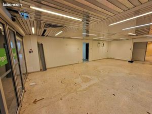 Bureaux 203 m²