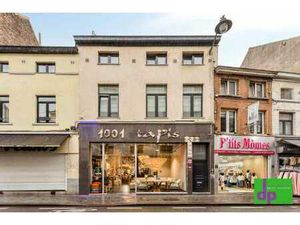 Chss de Gand: Commerce 600 M² + Appartement triplex 230 M²