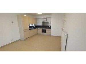 Appartement 1 ch avec balcon  parking privatif et cave