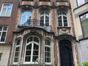 MAGNIFICENCE MANSION HOUSE FOR SALE