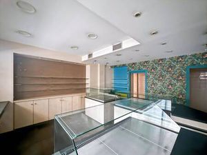 Local d'activités à vendre