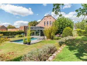 Architecture audacieuse dans une grange