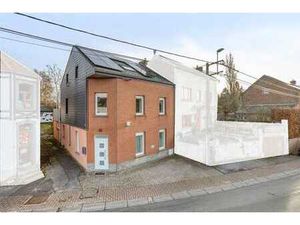 Ensemble immobilier : maison nickel 5 ch + Maisonnette à ref