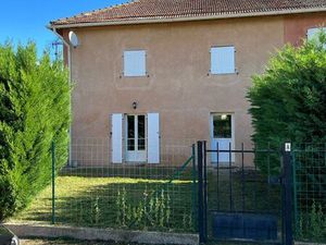 Charmes sur Herbasse appartement avec jardin