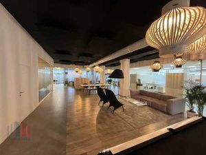 Bureaux meublés de 20 personnes près du R4