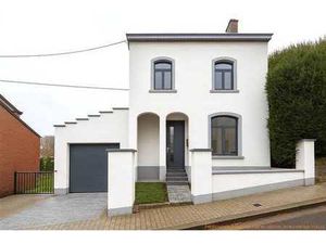 Le Verseau : 4 façades à rénover - 6 70 ares Sud - 5 chambre