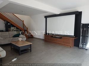 À LOUER MAISON F5 D'ENVIRON 132.07 M2 - LE TAMPON 1 605.