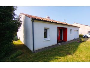 Maison de plain-pied  Sainte-Foy (85150)  à deux pas des Sab