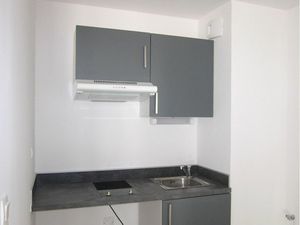 NIMES / ROUTE D'AVIGNON - T2 RECENT avec PARKING et TERRASSE