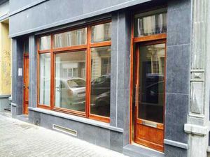 Commerce bien situé dans le quartier de St Boniface