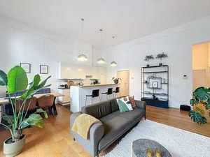 Châtelain - 3 chambres + terrasse 21m² - libre à partir du …