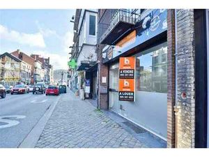 Surface commerciale avec bonne visibilité!