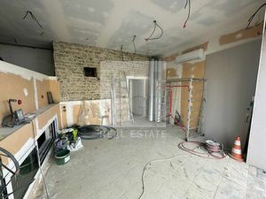 Location commerce 58 m² à Caluire-et-Cuire (69300)