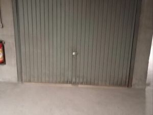 Parking box 15 M2 fermé sous sol