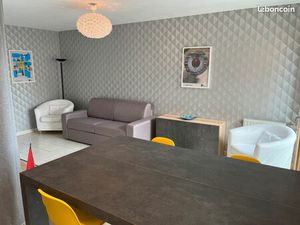 Location appartement meublé  2 pièces refait à neuf  Fontainebleau Avon