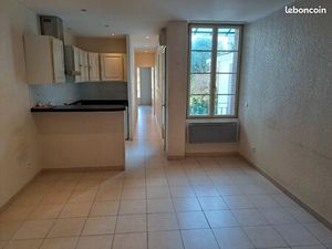 T2 à tartes terrasse parking