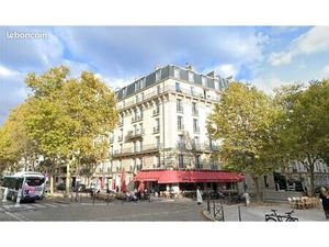 Local commercial 142 m² PARIS