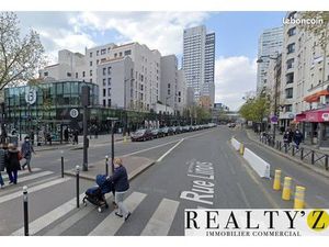 Local commercial 1 795 m²