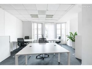 Bureau privé à louer pour 5 personnes à PARIS  Montparnasse