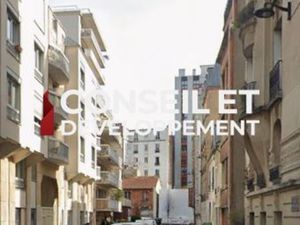 Boutique 91 m² PARIS