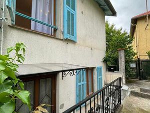 À Louer / MAISON MEUBLEE BERRE LES ALPES