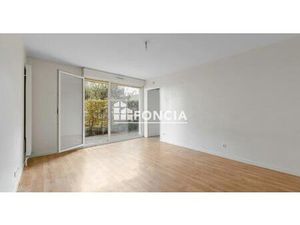 Appartement type 4 dans résidence récente proche Europe