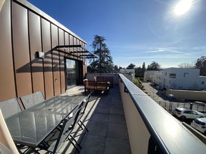 Location appartement 4 pièces 106 m² à Saint-Cyr-au-Mont-d'Or (69450)