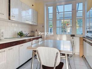 Authentique maison des années 50 de 84m²  au charme intact avec un superbe jardin