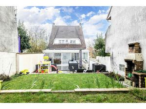 Maison 6 pièces 163m2 sur 299 m² de terrain