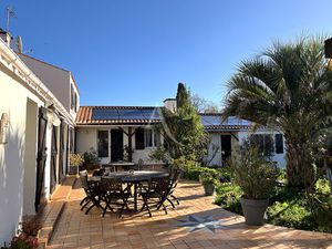 Maison Vaire 10 pièces - 231 m²