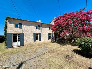 À louer – Maison de caractère en pierre meublée – Salignac (Val de Virvée  33240)