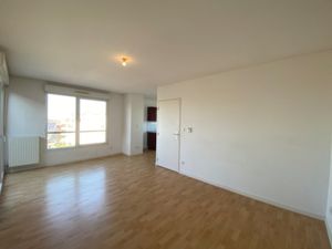 Location Appartement 2 pièces à Hérouville-Saint-Clair (14200) : à louer 2 pièces / 45m² H