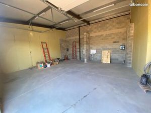 Garage à louer