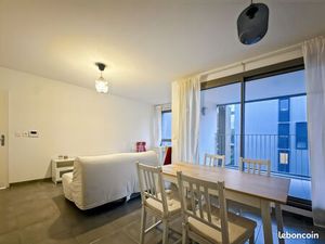 T2 tout équipée - Balcon - Parking