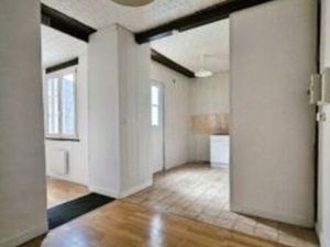 Grand studio lumineux à Romilly-sur-Seine (10100)