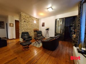 EXCLUSIVITE BLOT IMMOBILIER VANNES - A VENDRE - APPARTEMENT T3 DE CHARME - HYPERCENTRE DE 