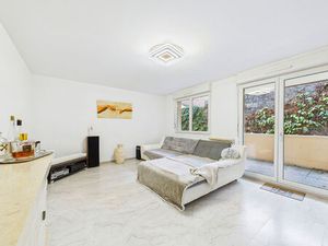 OETING: Appartement 2 pièces avec terrasse et garage à vendre