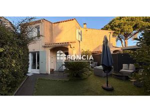 RARE MAISON BORD DE MER