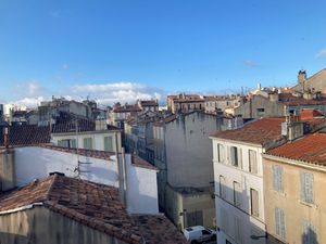 TYPE 1/2 RUE DES BONS ENFANTS / QUARTIER LODI 13006