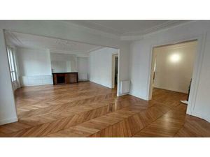 APPARTEMENT 4 PIECES ENTIEREMENT RENOVE