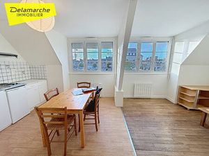 Appartement T2 - dans le centre de SAINT HILAIRE DU HARCOUET