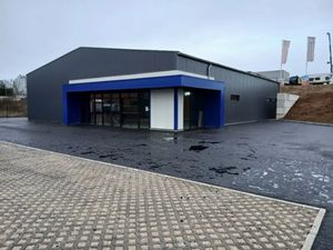 A LOUER - BATIMENT D'ACTIVITÉ à SAINT-VIT