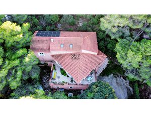 VILLA 6 PIECES DANS LA FORET DES PIERRES BLANCHES A SETE