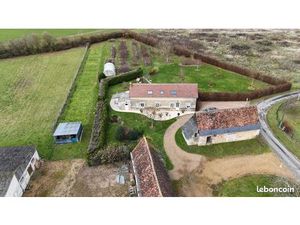 Longère 8 pièces 174 m²