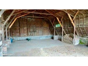 Location garage / grand hangar