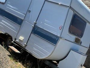 Recherche place pour hivernage caravane