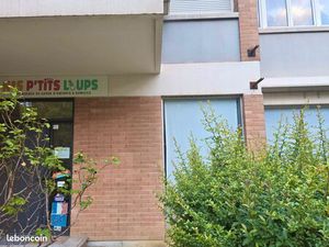 Local commercial/Bureau