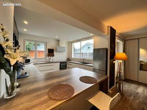 Maison meublée type loft -Vieux Lormont